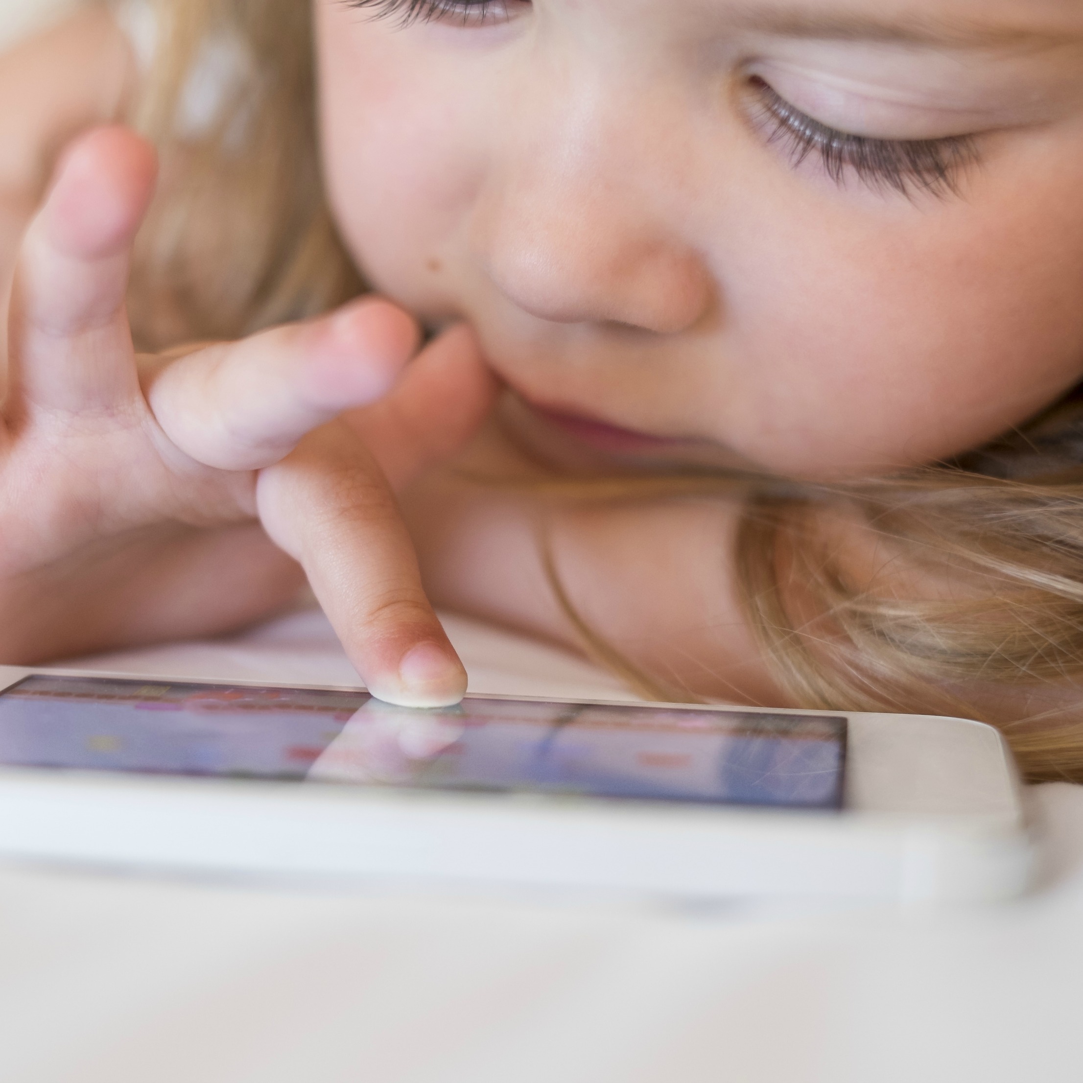How to Raise Kids Who Aren’t Glued to Their Screens