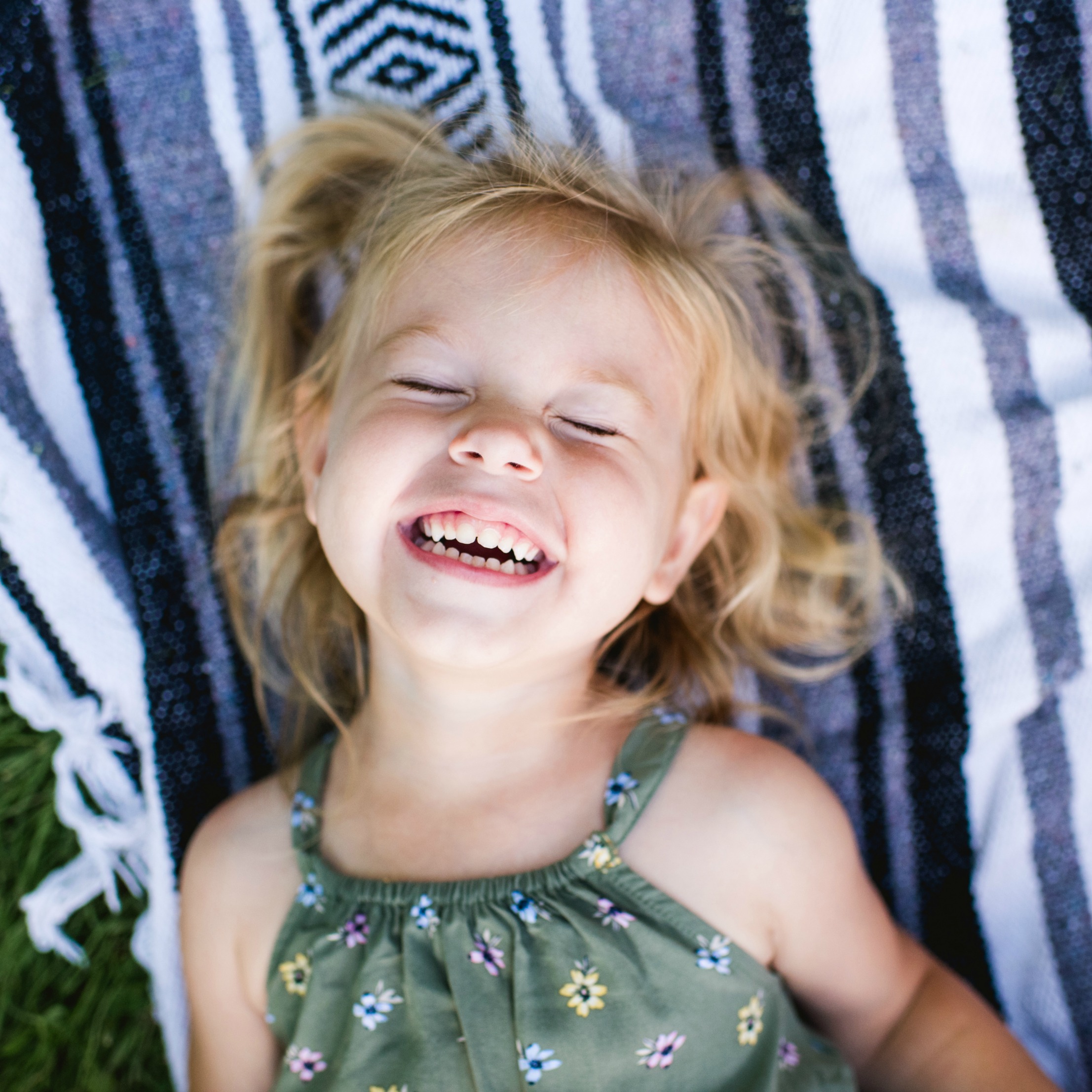 40+ Quick & Simple Ways to Brighten Your Child’s Day